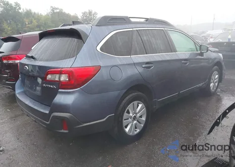2018 Subaru Outback 2.5I Premium z USA, uszkodzony, nr VIN 4S4BSAFCXJ3234913